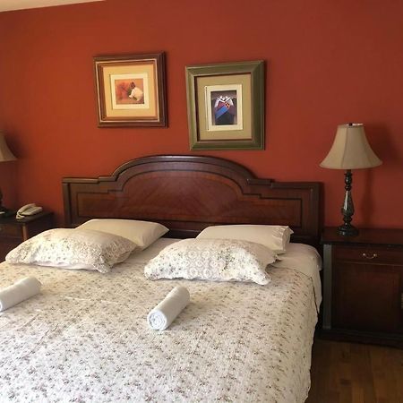 Hotel Las Condes Трухильо Екстериор снимка