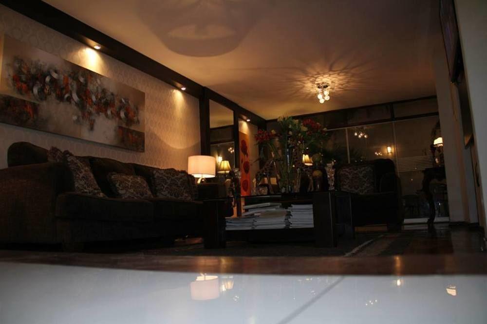 Hotel Las Condes Трухильо Екстериор снимка